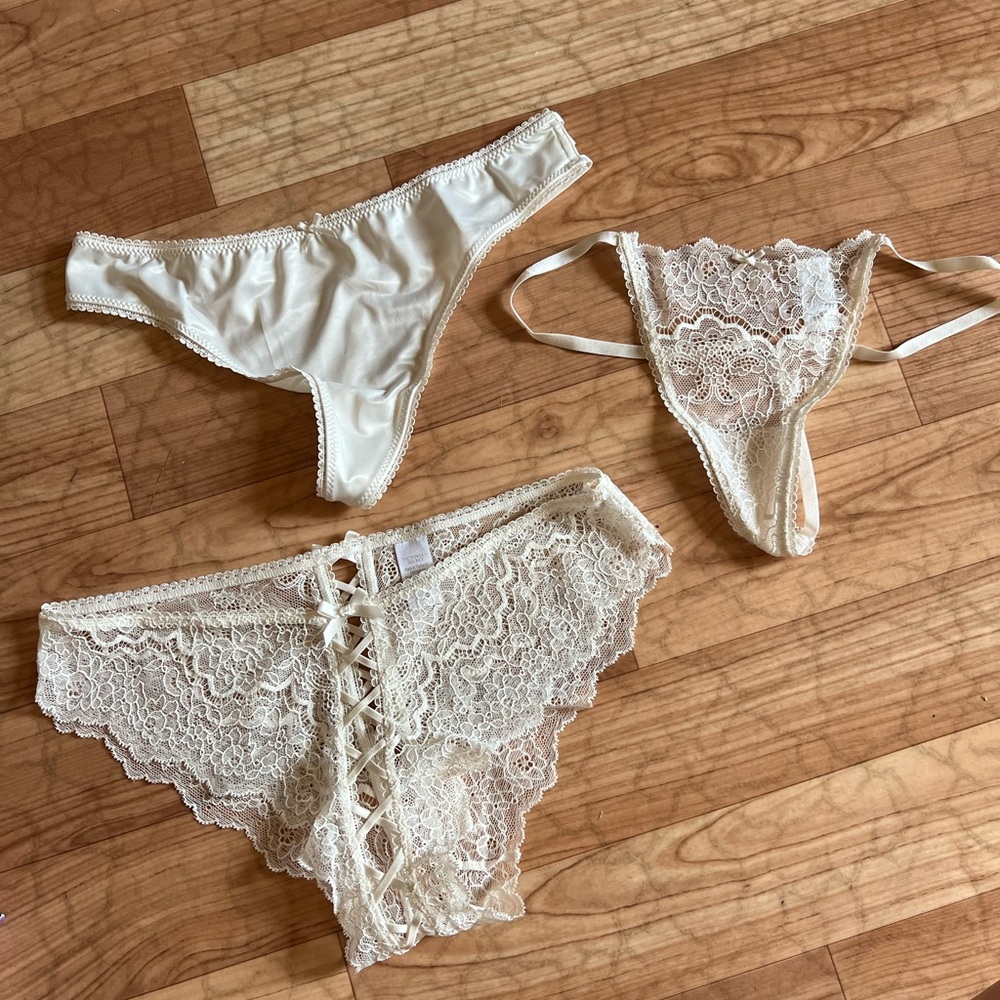 NEW Victoria’s Secret “Something Blue” Pack